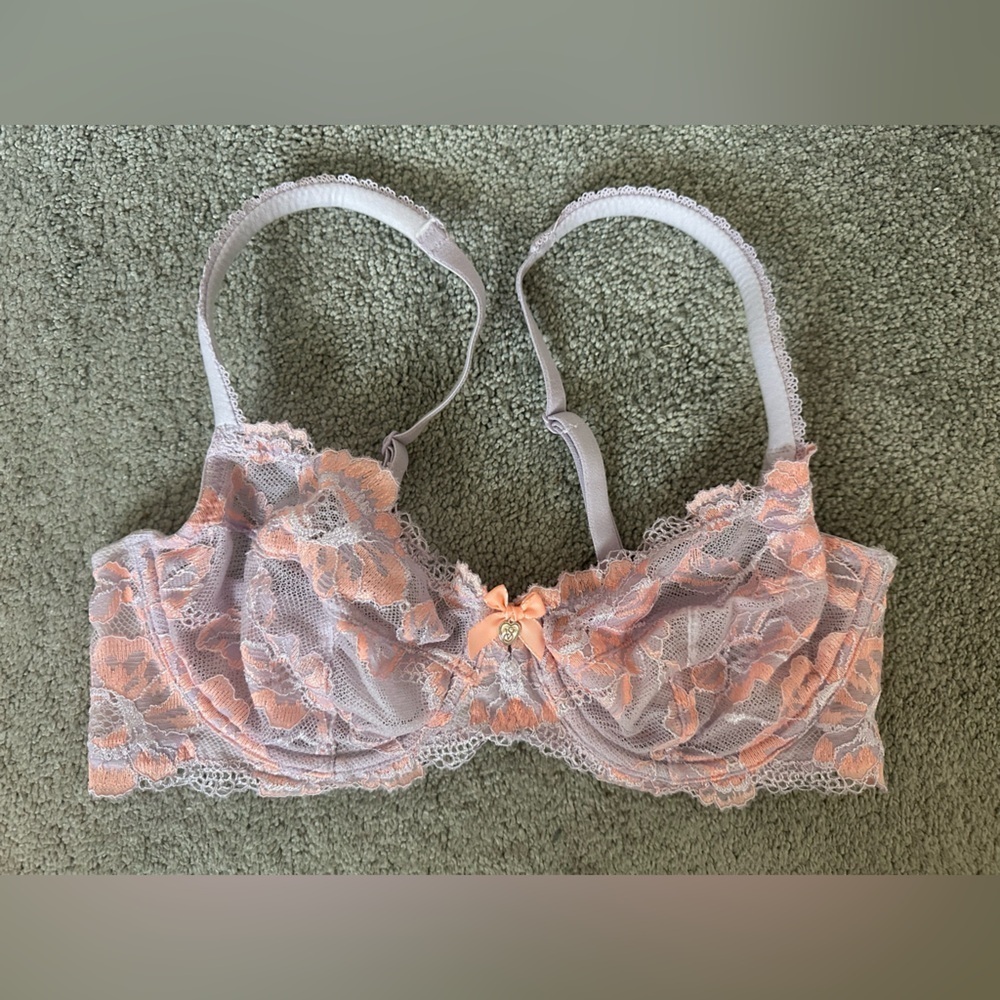 Victoria’s Secret Body By Victoria Floral Sheer Underwire Bralette 34C Lingerie